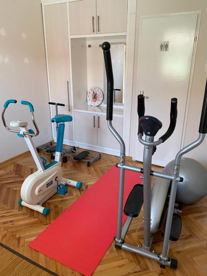 Apartmani Rajin Vrsac Exteriör bild