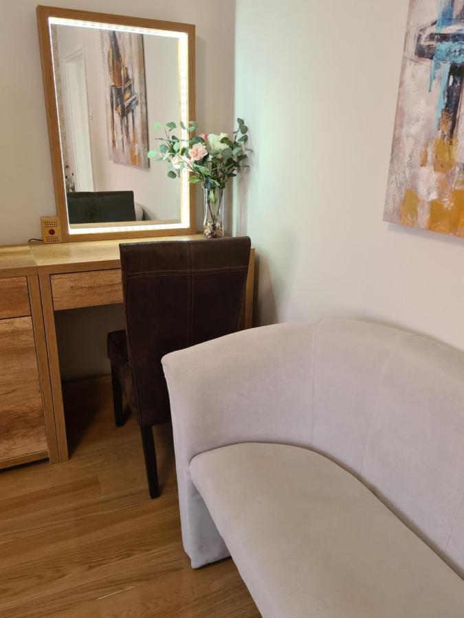 Apartmani Rajin Vrsac Exteriör bild