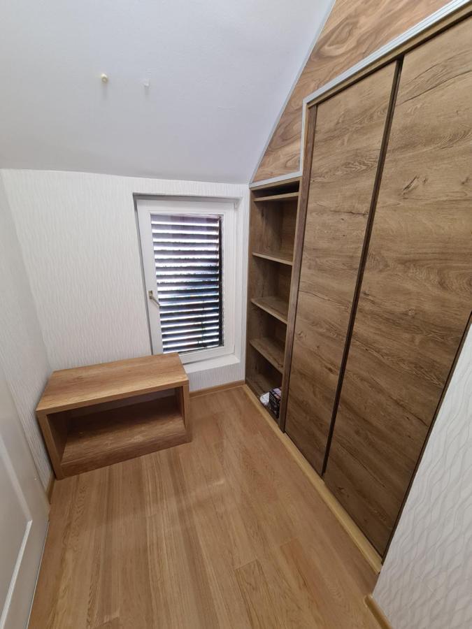 Apartmani Rajin Vrsac Exteriör bild